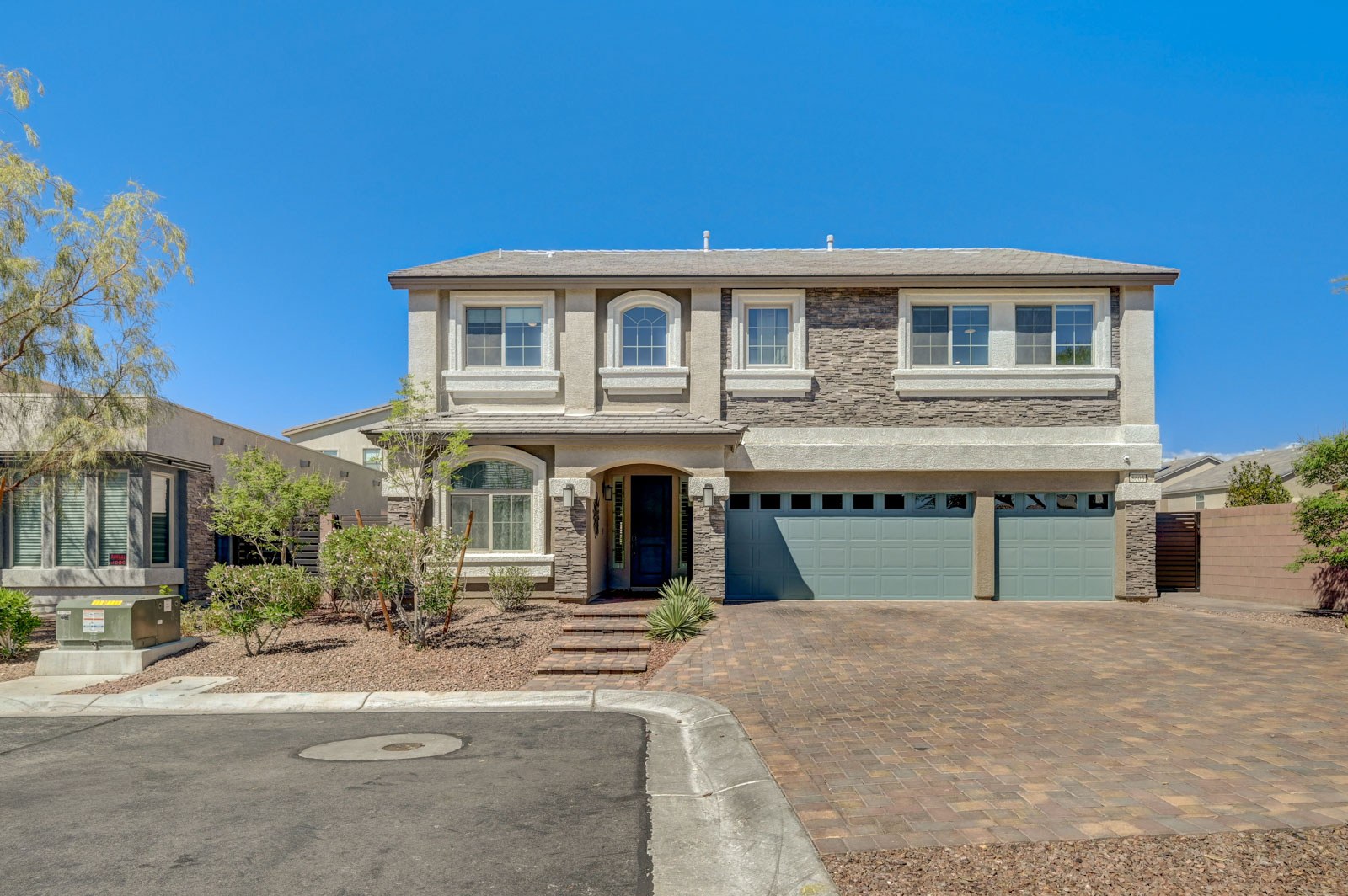 Home sold on Hallcrest Court, Las Vegas 89139